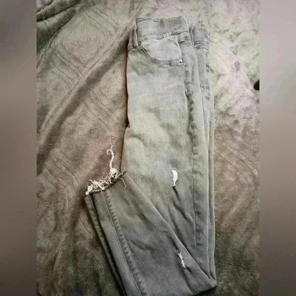 2/$30 Lady's spanx‎ Thrash Grunge jeggings (#318). - Picture 1 of 6